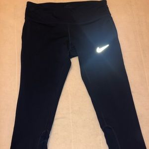 Nike Dri Fit Capri Leggings